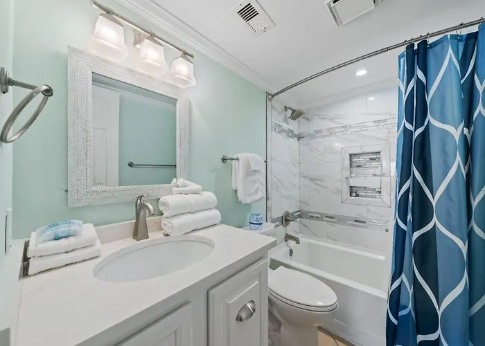 Island Winds West 280 By Youngs Suncoast Apartment *